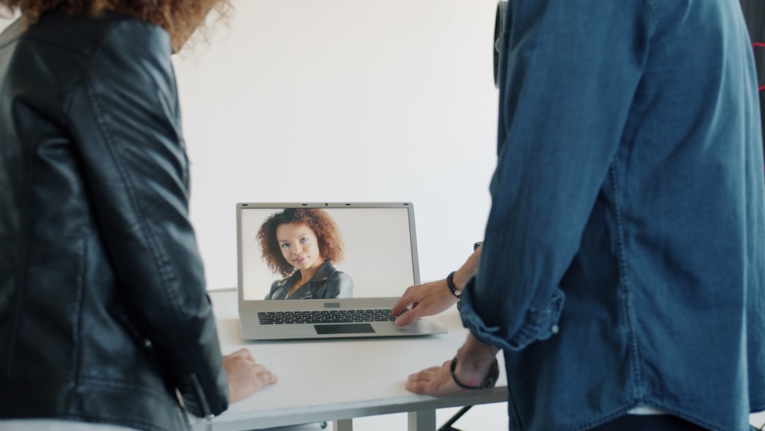How to Find Legit Online Notary Platforms Without Getting Scammed