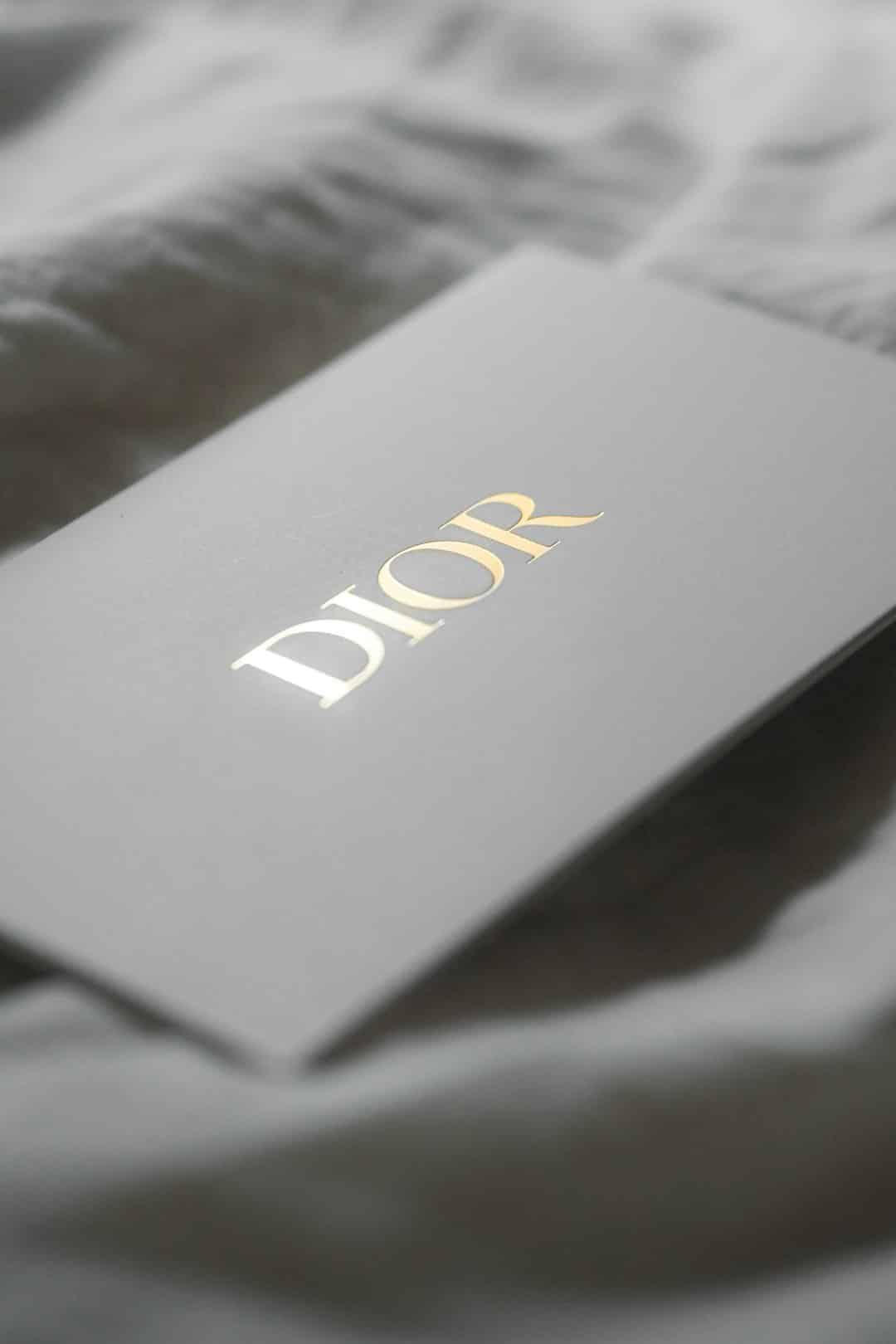 Must-Try Top Logo Design Tools and Generators for Custom Branding