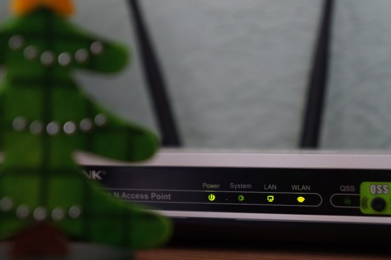 How to handle a Facebook error during a live video stream?