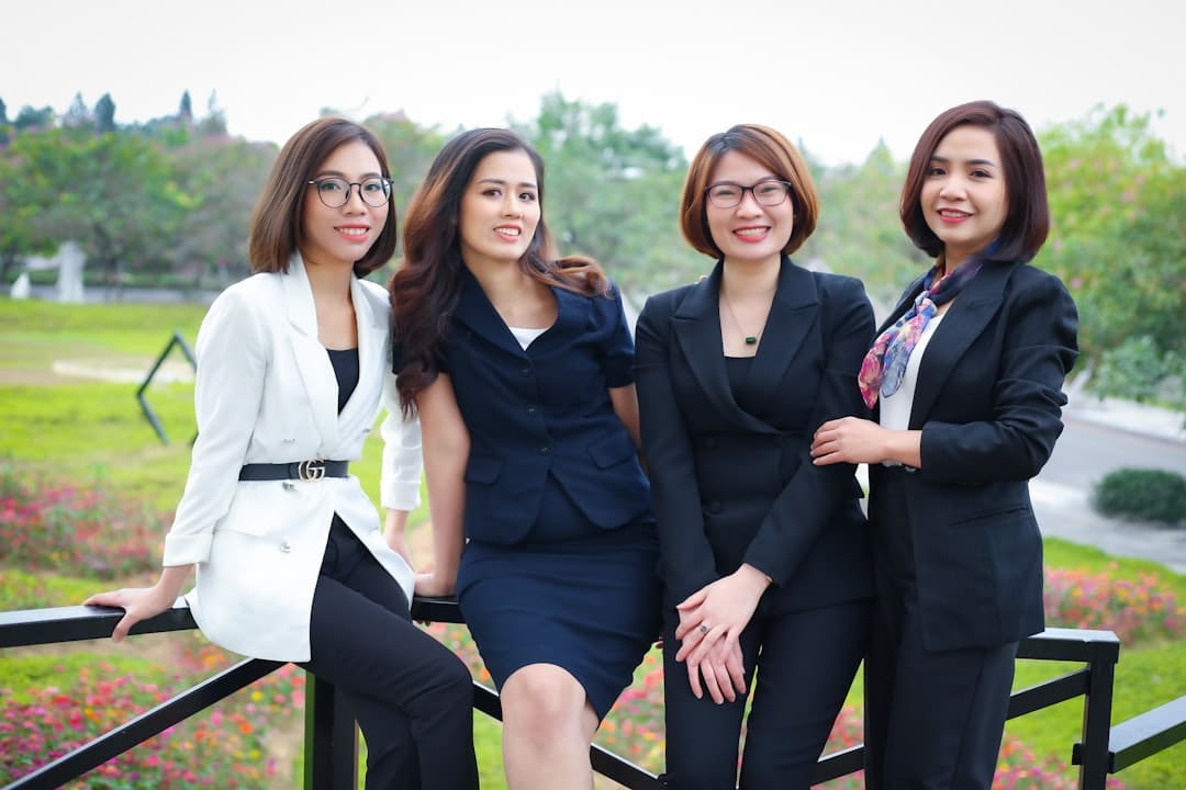 Gldyql: How to Harness Group Energy Ideas