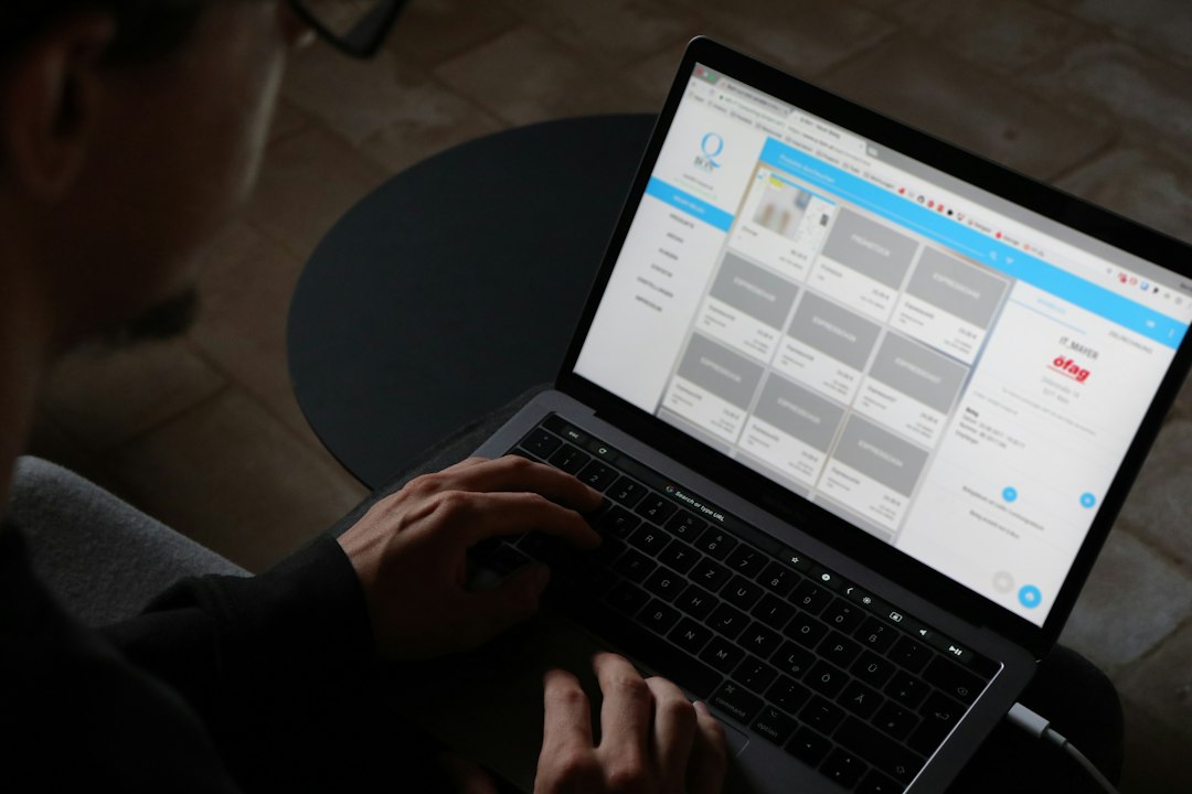 Does Bitrunnerdesign.com Have a Blog? Bitrunnerdesign.com vs Other Design and Technology Websites