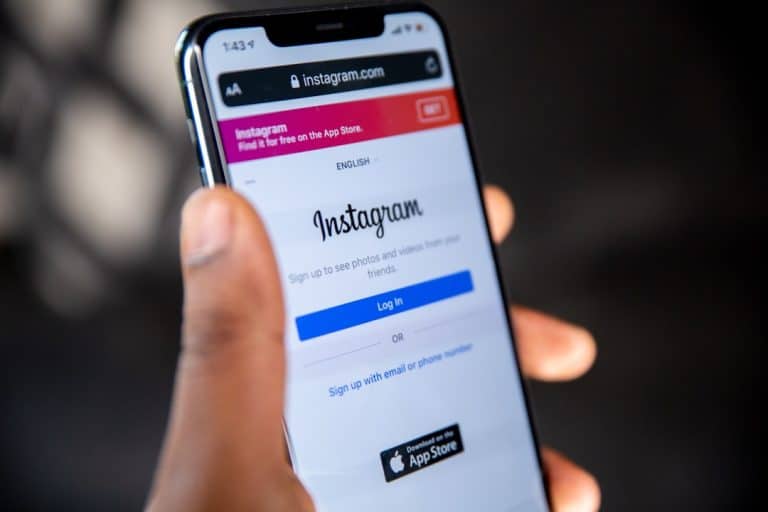 Best Times to Post on Instagram 2025: A Complete Guide to Instagram Posting Schedules, Audience Activity, and Engagement Optimization